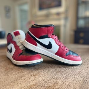 Super cool authentic Jordan 1’s.
